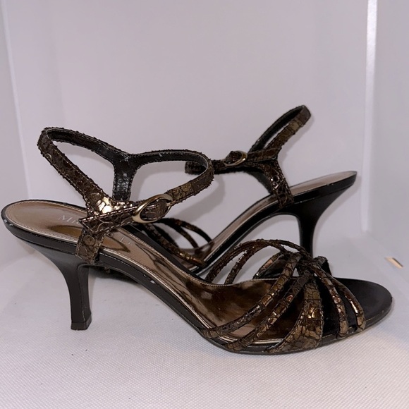 Michelle D Vava Voom Metallic Bronze Snakeskin Strappy Heels Size 7M - EUC - Picture 3 of 11